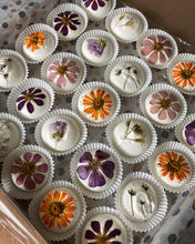 Afbeelding in Gallery-weergave laden, Bloemenmeringues
